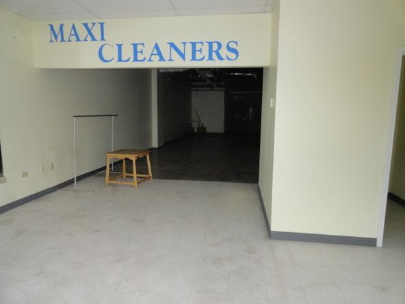 2460 S. Eola Rd, Aurora, IL 60503